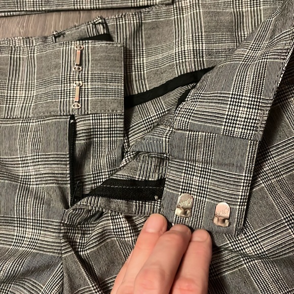 🛑SOLD Belted Le Chateau Dress Shorts - Picture 3 of 6